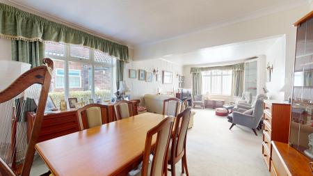 3 bedroom Detached house for sale in Heol Y Bont, Rhiwbina, Cardiff, CF14