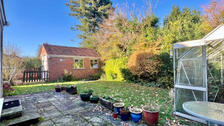 3 bedroom Detached house for sale in Heol Y Bont, Rhiwbina, Cardiff, CF14