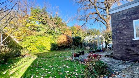 3 bedroom Detached house for sale in Heol Y Bont, Rhiwbina, Cardiff, CF14