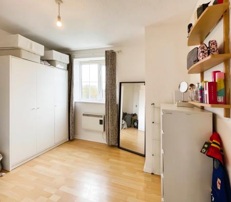 2 bedroom Flat to let in Windsor Quay, Cardiff Bay, Cardiff, CF11