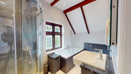 4 bedroom Detached house for sale in Fidlas Road, Llanishen, Cardiff, CF14