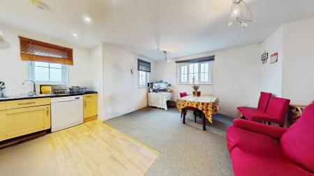 2 bedroom Flat to let in Watkins Square, Llanishen, Cardiff, CF14