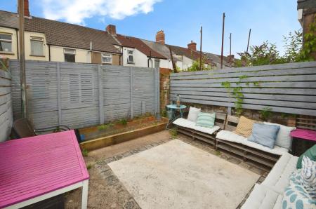 3 bedroom Terraced House to let in Somerset Street, Grangetown, Cardiff, CF11