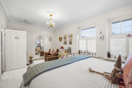 5 bedroom Semi-detached house for sale in Ty Glas Road, Llanishen, Cardiff, CF14