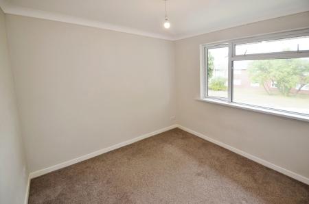 3 bedroom Flat to let in Bishops Close, Whitchurch, Cardiff, CF14