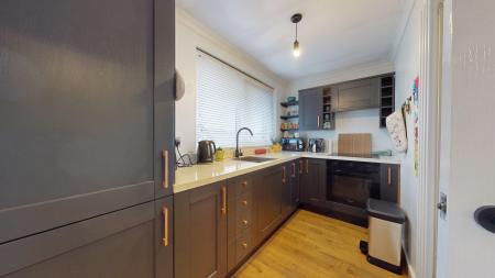 1 bedroom Flat to let in Station Road, Llandaff North, Cardiff, CF14