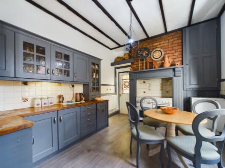 4 bedroom Town house for sale in Etterby Street, Carlisle, CA3