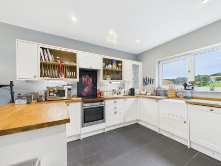 4 bedroom Semi-detached house for sale in West Park, Crofton, Thursby, CA5