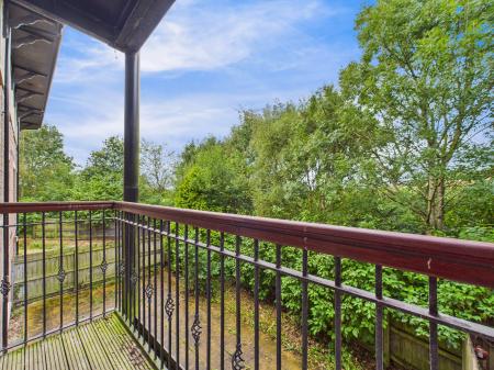 2 bedroom Flat for sale in Willow Place, Carlisle, CA1