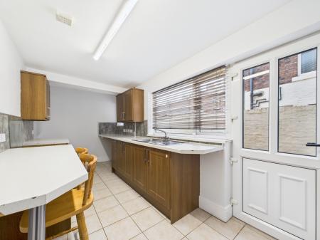 3 bedroom Terraced House to let in Church Terrace, Carlisle, CA3