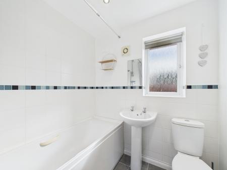 3 bedroom Semi-detached house to let in Hawthorns Place, Carlisle, CA2