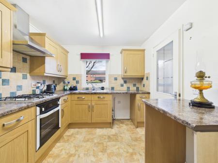 2 bedroom Flat for sale in St Peters Close, Carlisle, CA3