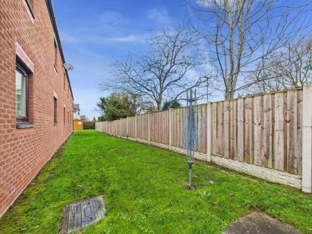 2 bedroom Flat for sale in St Peters Close, Carlisle, CA3