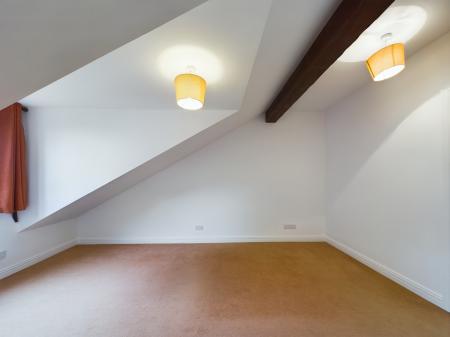 1 bedroom Flat to let in East Vale Court, Denton Holme, Carlisle, CA2