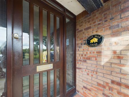 1 bedroom Flat to let in East Vale Court, Denton Holme, Carlisle, CA2