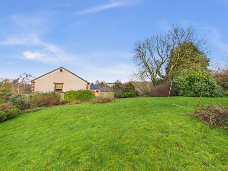 4 bedroom Bungalow to let in Farlam, Farlam, Brampton, CA8