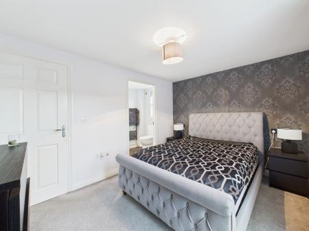 2 bedroom Flat to let in Lowry Gardens, Carlisle, CA3