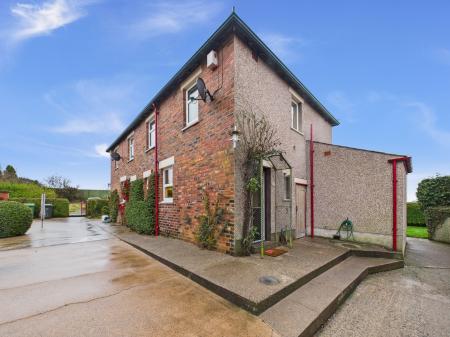2 bedroom Cottage to let in Blackwell Hall Cottages, Carlisle, CA2