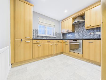 2 bedroom Flat to let in Watermans Walk, Carlisle, CA1