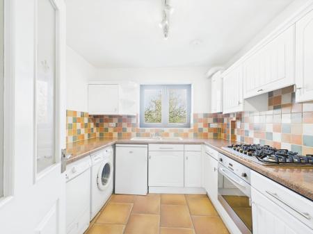 2 bedroom Flat to let in St Martins Court, Brampton, CA8