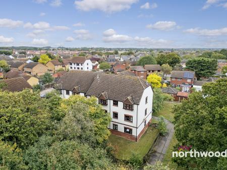 1 bedroom Flat for sale in Bounderby Grove, Chelmsford, CM1