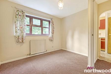 1 bedroom Flat for sale in Bounderby Grove, Chelmsford, CM1