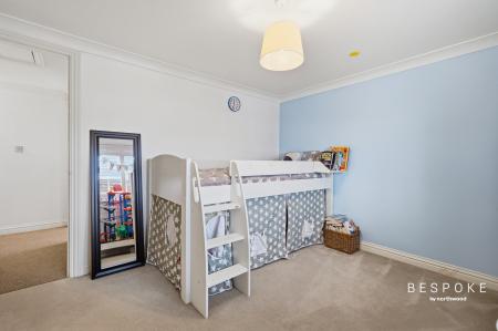 5 bedroom Detached house for sale in Crix Green, Felsted, CM6