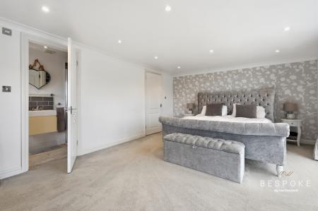 5 bedroom Detached house for sale in Crix Green, Felsted, CM6