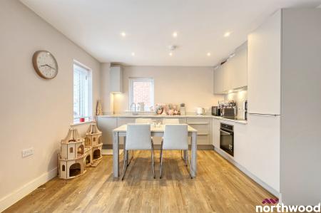 1 bedroom Ground floor flat for sale in Henry Shuttlewood Drive, Chelmsford, CM1