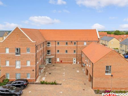 1 bedroom Ground floor flat for sale in Henry Shuttlewood Drive, Chelmsford, CM1