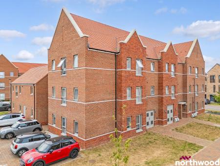 1 bedroom Ground floor flat for sale in Henry Shuttlewood Drive, Chelmsford, CM1