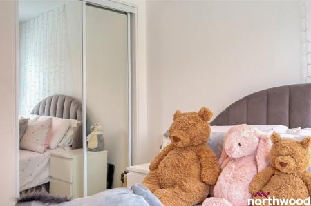 1 bedroom Ground floor flat for sale in Henry Shuttlewood Drive, Chelmsford, CM1