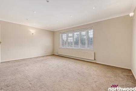 4 bedroom Detached house for sale in Springfield Road, Chelmsford, CM2