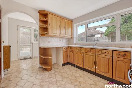 4 bedroom Detached house for sale in Springfield Road, Chelmsford, CM2