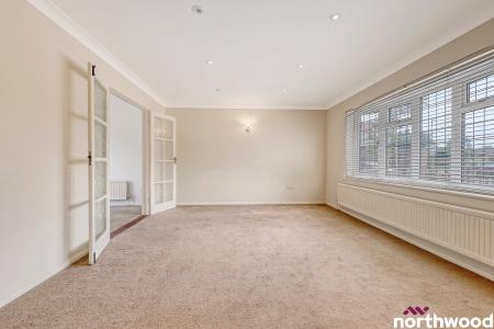 4 bedroom Detached house for sale in Springfield Road, Chelmsford, CM2