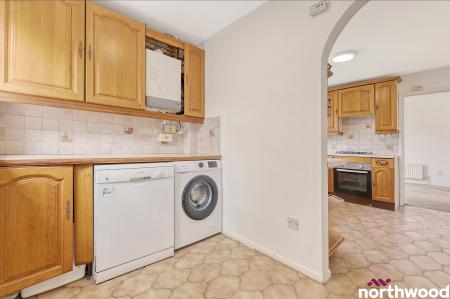 4 bedroom Detached house for sale in Springfield Road, Chelmsford, CM2