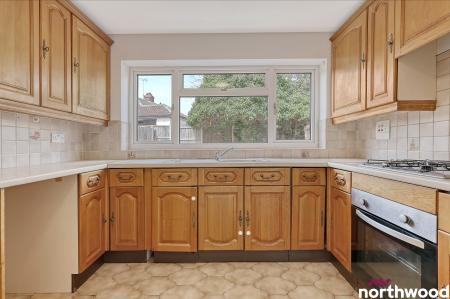 4 bedroom Detached house for sale in Springfield Road, Chelmsford, CM2