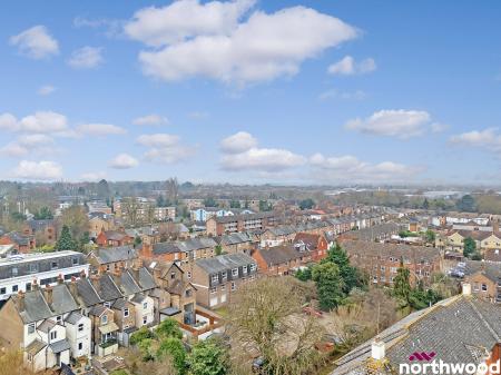 1 bedroom Flat for sale in Stapleford Close, Chelmsford, CM2