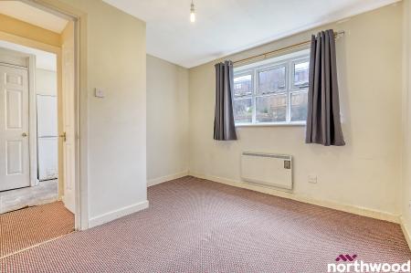 1 bedroom Flat for sale in Stapleford Close, Chelmsford, CM2