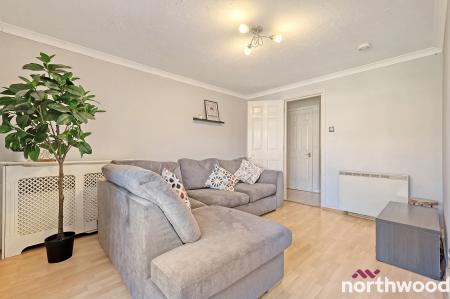 2 bedroom Flat for sale in Stapleford Close, Chelmsford, CM2