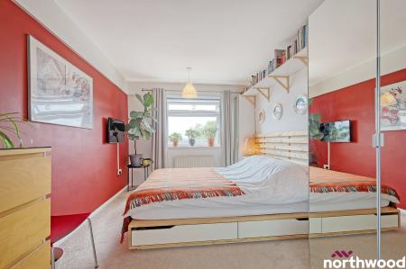 1 bedroom Flat for sale in The Vineyards, Great Baddow, CM2