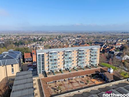 1 bedroom Flat for sale in The Vineyards, Great Baddow, CM2