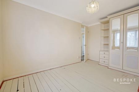 5 bedroom Semi-detached house for sale in Weaversfield, SIlver End, CM8