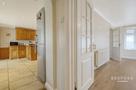 5 bedroom Semi-detached house for sale in Weaversfield, SIlver End, CM8