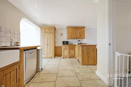 5 bedroom Semi-detached house for sale in Weaversfield, SIlver End, CM8