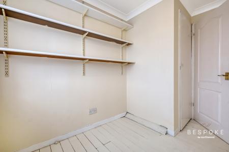 5 bedroom Semi-detached house for sale in Weaversfield, SIlver End, CM8