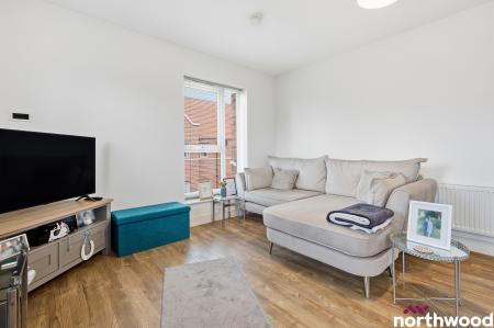 1 bedroom Apartment for sale in Henry Shuttlewood Drive, Chelmsford, Chelmsford Garden, CM1