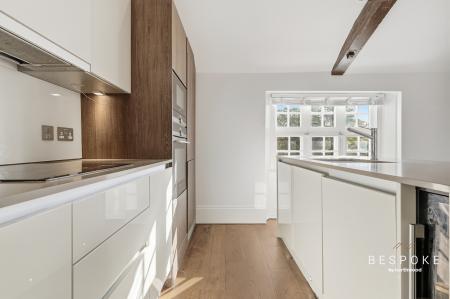 2 bedroom Flat to let in Danbury Palace Road, Danbury, CM3