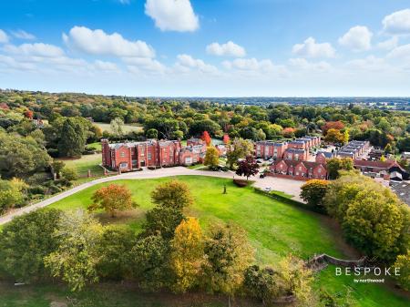 2 bedroom Flat to let in Danbury Palace Road, Danbury, CM3