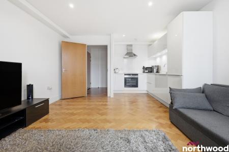 6 Parkway, Chelmsford, CM2